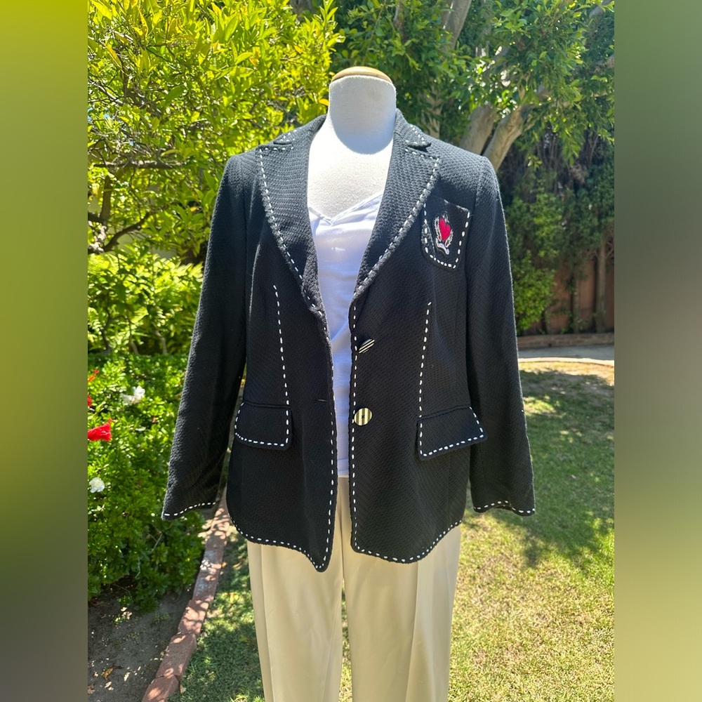 No damage black jacket 100% cotton